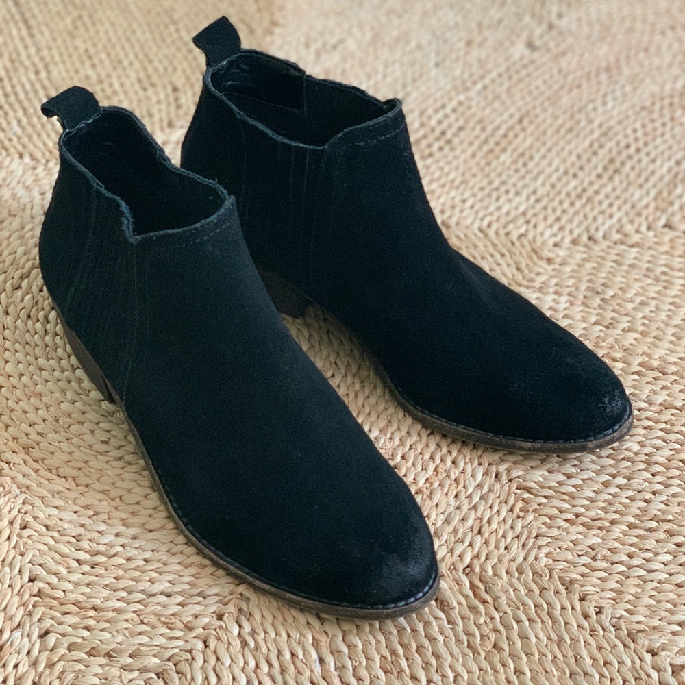 Steve Madden Black Booties, size 7.5